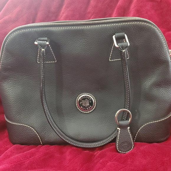 Vintage Dooney and Bourke handbag & Keychain - Picture 9 of 11